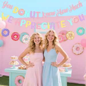 Pancarta 'No te das cuenta de cuánto te apreciamos' con diseño de donut, decoraciones de donuts, suministros para fondo de fotografía de fiestas - Product Image 6