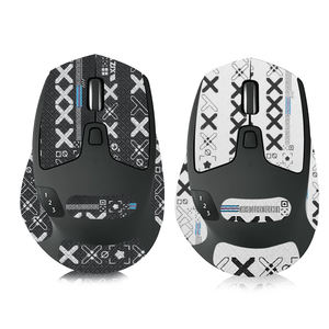 Autocollants pour souris de jeu Logitech M720, antidérapants, en daim/texteure de football, respirants, résistants à la transpiration, tampons en <span class=keywords><strong>alcool</strong></span>, installation facile - Product Image 1
