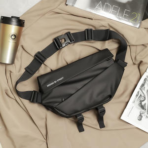 กระเป๋าคาดลำตัวผู้ชายแบบกันน้ำ ดีไซน์ทันสมัย กระเป๋าสะพายข้างลำลองแฟชั่น - Product Image 3