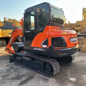 Excavatrice hydraulique sur chenilles d'occasion Doosan DX60-9C de 6 tonnes, fabriquée en Corée, de haute qualité, pour usage agricole et domestique, avec godet de 0,21 m³ - Product Image 1
