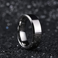 Anneaux de tungstène de base de 8mm 8mm bande de fiançailles de mariage en carbure d'argent gravé personnalisé hommes femmes anneaux de déclaration de mode