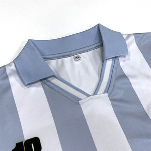 Maillot de football rayé personnalisé, impression par sublimation, design col en V, respirant, antibactérien, séchage rapide, 100% polyester, unisexe - Product Image 4