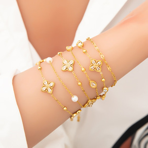 Pulsera de Doble Capa con Trébol de Cuatro Hojas, Chapada en Oro de 18K, Aleación de Zinc, Diseño Floral, Joyería de Regalo para Mujer - Product Image 1