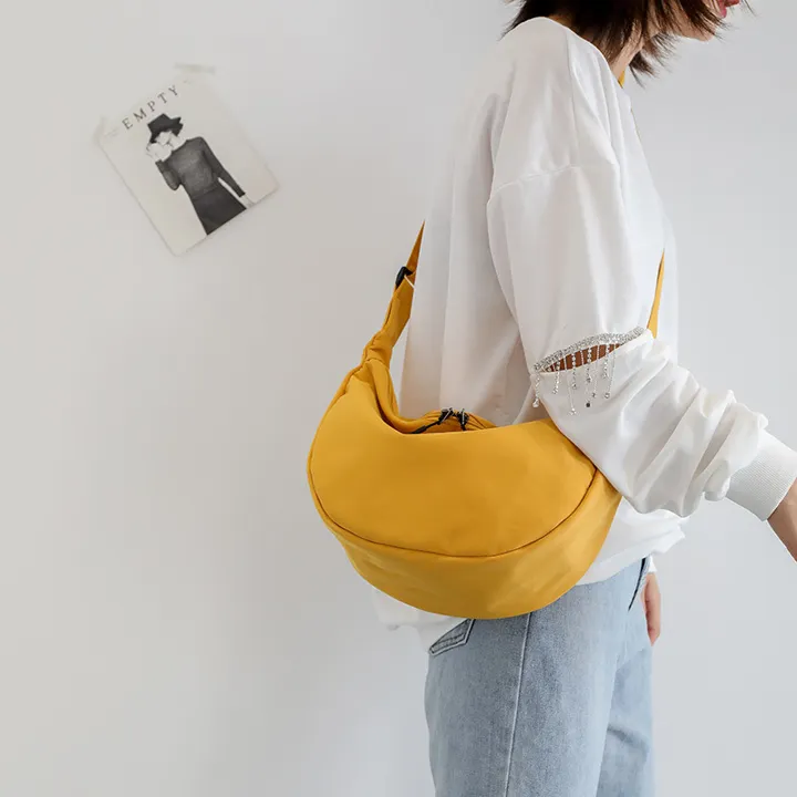 2023 New Small Sling Adjustable Crossbody Shoulder Bag Lightweight Dumplings Bags Nylon Messenger Bags For Women