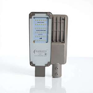 Lampadaire LED 25W avec capteur automatique jour/nuit crépuscule-aube, étanche IP66, pour l'éclairage extérieur des collectivités et des communes - Product Image 6
