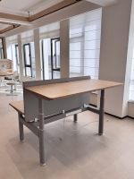 Bureau de travail modulaire PRORIALS en fer moderne pour 2 personnes - Construction métallique durable, poste de travail commercial réglable