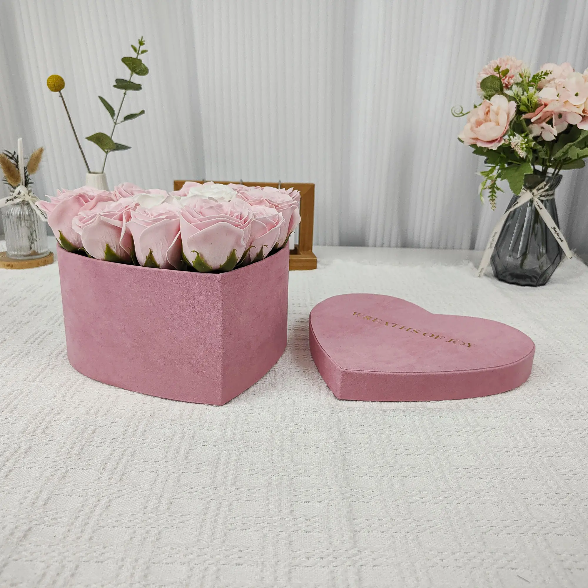 Alta calidad hecha a mano bastante coloridas rosas regalo embalaje terciopelo corazón flor ramo caja