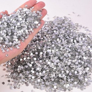 Vente en gros usine de strass en verre à dos plat, fixation à froid, non thermocollants, effet cristal AB, pour ongles, gobelets et DIY - Product Image 3