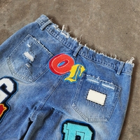 YSJY OEM patchs de broderie en chenille personnalisés de haute qualité à carreaux jambe droite délavé à l'acide Denim Jeans pantalons pour hommes