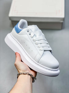 Chaussures de créateur blanches de style simple de haute qualité pour hommes pour une tenue décontractée et formelle avec logo personnalisable - Product Image 4