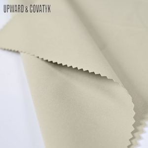 Ткань для шорт из нейлона (15%) и спандекса (85%), гладкое плетение, эластичность в 4 направлениях - Product Image 5