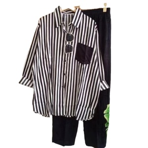 ชุดเซ็ตสองชิ้นลายทางแฟชั่นสำหรับผู้หญิง ไซส์ S-5XL รุ่นใหม่สำหรับฤดูร้อน แขนยาว กางเกงขายาว สไตล์ลำลอง - Product Image 1