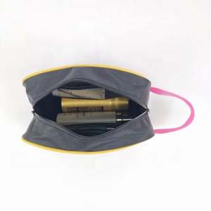 Trousse de maquillage en polyester souple de haute qualité avec poignée Sac cosmétique portable professionnel avec logo personnalisé d'usine - Product Image 6