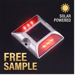 Borne de signalisation routière solaire LED industrielle en aluminium avec 6 lumières ultra-brillantes pour la délimitation et l'avertissement en virage - Product Image 3