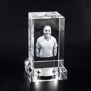 Marco de Fotos de Cristal K9 de Alta Calidad al por Mayor, Bloques de Luz LED con Foto 3D Grabada con Láser Personalizada, para Regalo de Recuerdo Navideño - Product Image 5