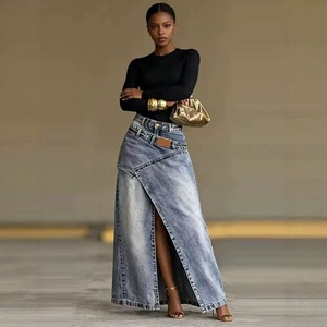 Nouvelle <span class=keywords><strong>jupe</strong></span> <span class=keywords><strong>longue</strong></span> en jean déstructuré taille haute 2026, coupe trapèze à fente irrégulière, style avant-gardiste chic urbain streetwear - Product Image 1