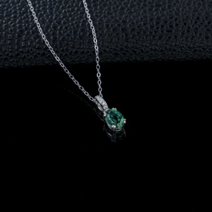 Collier en argent sterling 925 avec émeraude cultivée en laboratoire - Product Image 3