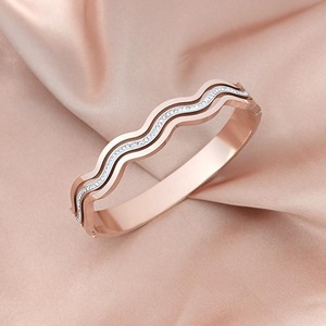 Wholesale 18K Gold Plated Titanium Steel Woven <b>Cuff</b> <b>Bracelets</b> Bangles Charm <b>Bracelets</b> Trendy Star Design for Women Gifts - Product Image 4