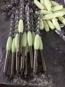 Anzuelo <span class=keywords><strong>de</strong></span> calamar <span class=keywords><strong>de</strong></span> <span class=keywords><strong>plomo</strong></span> <span class=keywords><strong>de</strong></span> acero inoxidable <span class=keywords><strong>de</strong></span> alta calidad, gancho <span class=keywords><strong>de</strong></span> plantilla <span class=keywords><strong>para</strong></span> calamar, líneas luminosas - Product Image 3