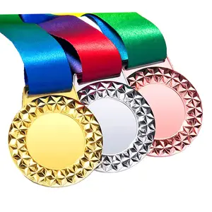 Stock MEDALLAS en blanco baratas Oro Maratón Fútbol Baloncesto Béisbol Taekwondo Medallas de bádminton Premios deportivos Deportes MEDALLAS de metal