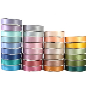 Cinta de Satén Personalizada al por Mayor en 196 Colores, Cintas de Poliéster de 4 cm en Colores Sólidos para Rosas de Satén, <span class=keywords><strong>Satinada</strong></span> de 4 cm - Product Image 3