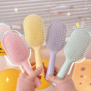 <span class=keywords><strong>Brosse</strong></span> à <span class=keywords><strong>cheveux</strong></span> ronde de salon en plastique à coussin d'air souple avec logo personnalisé pour femmes, vente en gros - Product Image 1