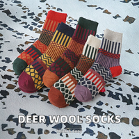 Chaussettes chaudes en laine tricotée pour femmes, motif de cerf de Noël, pour la saison d'automne, vente chaude