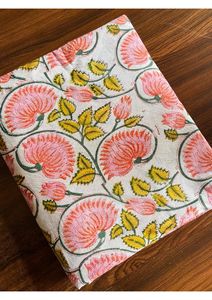 Tissu en coton écologique imprimé à la main par un fabricant indien, très demandé, pour la couture de vêtements artisanaux haute résistance - Product Image 6