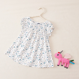 Ropa de Verano para Bebés Niñas, Conjunto Informal de Algodón con Estampado de Puntos Azules y Volantes Rosas, Ropa Infantil al por Mayor - Product Image 4
