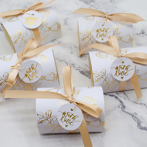 Venta al por mayor de Chocolate dulces de lujo azul con almohada con cinta FAVOR DE BODA, cajas de embalaje de invitación boda caja de dulces - Product Image 6