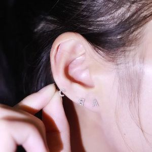 Boucles d'oreilles clous miniatures en or pur 14k 18k avec initiale lettre alphabet, serties de diamants naturels, pour femme, par Xinfly - Product Image 4