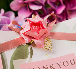 中国メーカー義烏サプライヤー花の装飾折りたたみ結婚式のお土産ピンクありがとう好意紙箱バッグ卸売 - Product Image 6