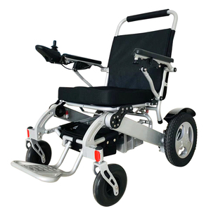 Équipement pour handicapés pliant le <span class=keywords><strong>fauteuil</strong></span> roulant <span class=keywords><strong>électrique</strong></span> en aluminium pour les personnes handicapées - Product Image 3