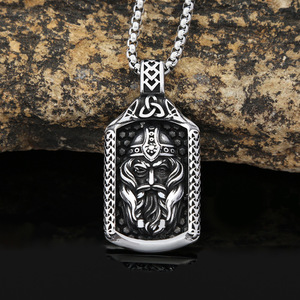 Yunnique – collier avec pendentif guerrier Viking en acier inoxydable pour hommes, design de visage géométrique, bijoux cadeau - Product Image 2