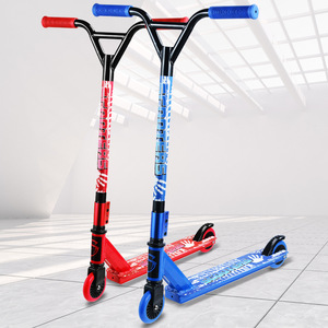สกู๊ตเตอร์ปรับระดับความสูงได้สำหรับผู้ใหญ่ พร้อมล้อ PU และแฮนด์รูปตัว Y สกู๊ตเตอร์สำหรับเล่นท่าผาดโผนกลางแจ้ง - Product Image 1