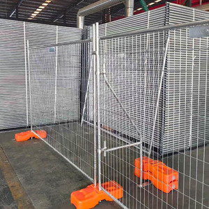 亜鉛メッキ鋼板製取り外し可能な仮設道路工事用交通鋼製歩行者群集制御バリケードフェンス - Product Image 3