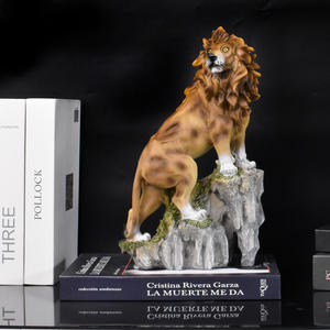 Estatua de resina de León dorado de lujo ligero, adorno de Animal de entrada para el hogar, mesa de centro, decoraciones de oficina, Knick-Knack - Product Image 2