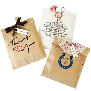 Petits sacs à collation en papier kraft, sacs en papier pour les magasins de cadeaux, les fêtes de famille, les fêtes d'anniversaire.