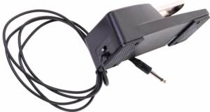 QUIK LOK - PSP/125, Pédale de sustain pour piano, Contact momentané, Commutateur de sélection de mode, Revêtement en caoutchouc, Câble de 1,8 m, Prise de 6,3 mm, Noir - Product Image 2