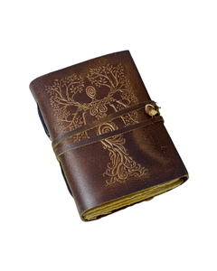 Carnet en cuir Mother Earth fait main, style vintage, avec couverture gaufrée, pages vierges pour écrire, dessiner, esquisser et prendre des notes - Product Image 1