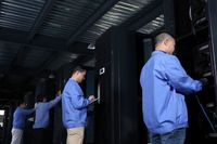 Pendingin Udara Presisi 45KW Tipe Front Discharge untuk Ruang Komputer Pusat Data, Kontrol Suhu dan Kelembapan Konstan CRAC