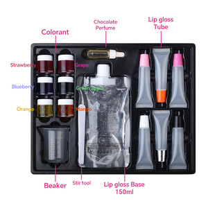 Kit de fabrication de gloss à lèvres DIY avec pigments colorés et outils pour la création de maquillage maison - Product Image 2