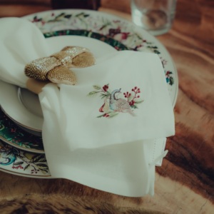 Serviettes de table en coton et lin personnalisées avec logo pour les acheteurs de services de location pour mariages et événements - Product Image 1