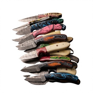 Cuchillo de hoja fija Drop Point de acero de Damasco con mango colorido, personalizable para caza, camping y supervivencia. - Product Image 2