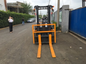 Carretilla elevadora de 3 toneladas de TCM, máquina de elevación usada de tcm, 2ton, 2,5 toneladas, 5ton, hecha en Japón - Product Image 2