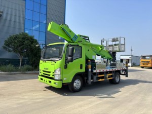 Piattaforma di lavoro aereo Isuzu 6 ruote 31M, piattaforma di sollevamento idraulico, carrello di sollevamento isolato - Product Image 2