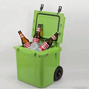 Yedi phong cách 45qt rotomolded lớn bánh CoolBox với có thể thu vào xử lý tùy chỉnh màu sắc thương hiệu trolly <span class=keywords><strong>Cooler</strong></span> <span class=keywords><strong>Box</strong></span> với bánh xe - Product Image 1