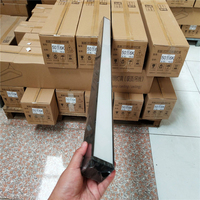Instalación empotrada LED Batten Luz lineal integrada larga para pasillos de tienda/pasillos Visibilidad mejorada