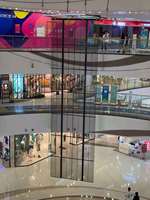 Écran LED d'intérieur transparent P3.9-7.8 pour mur vidéo, idéal pour ascenseurs et magasins de détail – Transparence élevée (55 %) – Vente chaude du fabricant