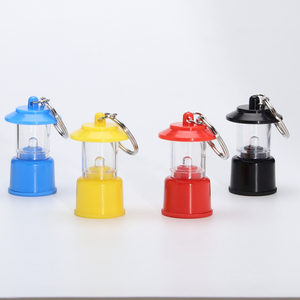 Cadeaux personnalisés 2025 Porte-clés LED personnalisé OEM Lanterne de camping en plein air Porte-clés électronique promotionnel - Product Image 2